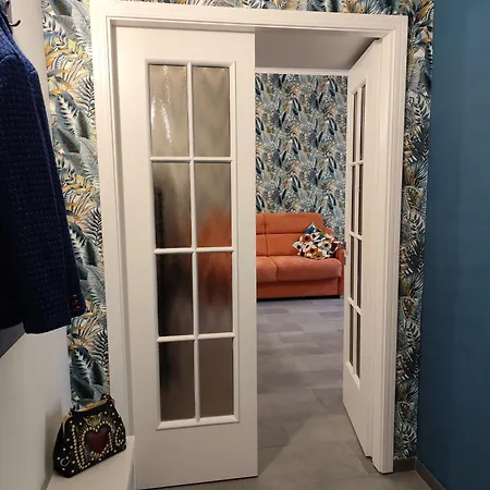 Apartment Casa Gaia A 2 Passi Dalla Metro A E C *