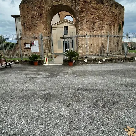 Casa Gaia A 2 Passi Dalla Metro A E C Apartment Rome