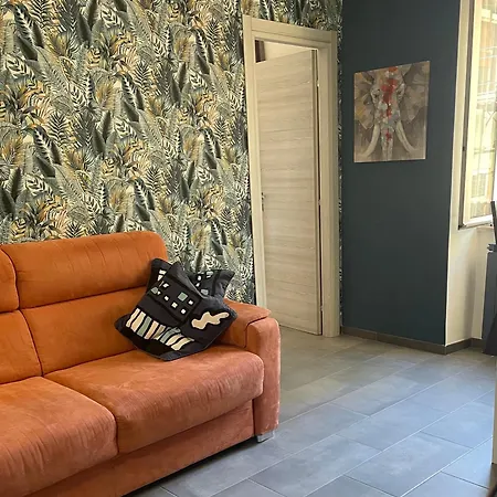 Apartment Casa Gaia A 2 Passi Dalla Metro A E C